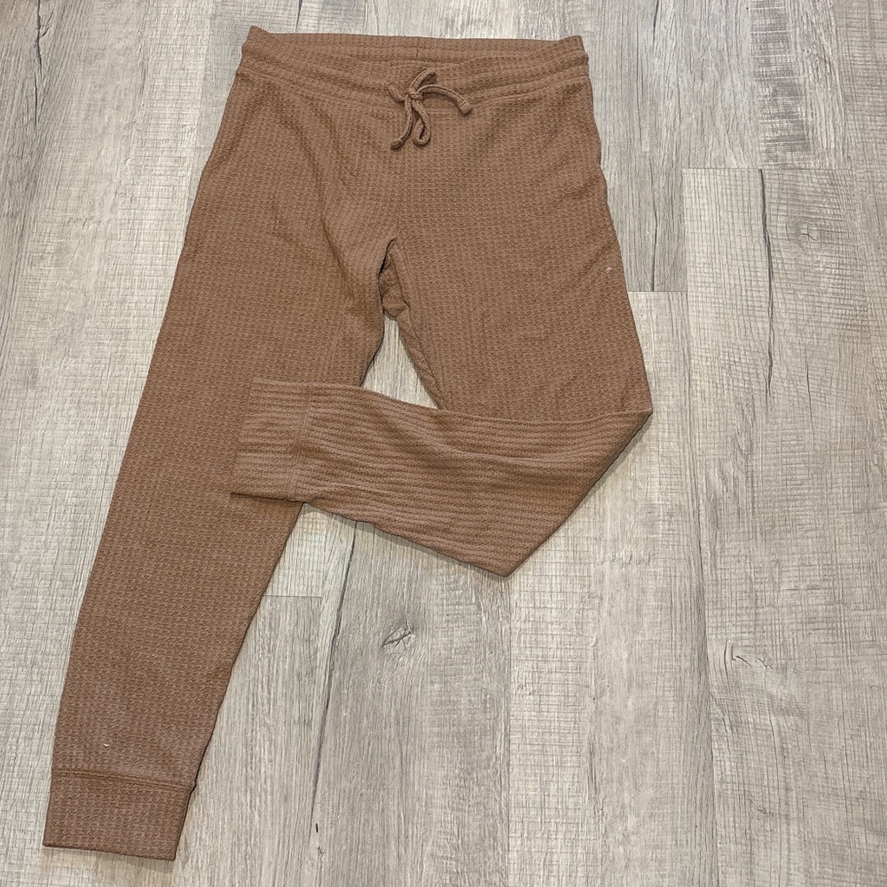 Woman’s brown waffle knit gap joggers